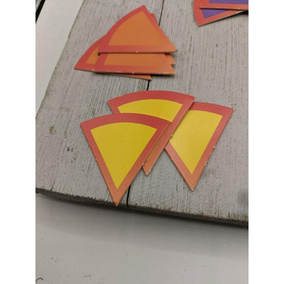 1996 Trivial Pursuit Junior Board Game Replacement Pieces Only - Picture 5 of 7